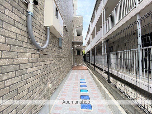 レオーネ2の玄関写真