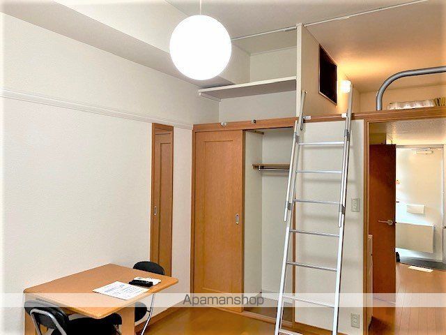 レオパレスたかのの内装写真