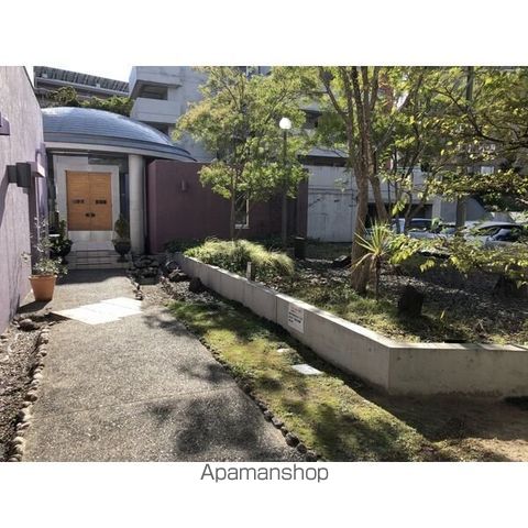 NS21やごとの玄関写真
