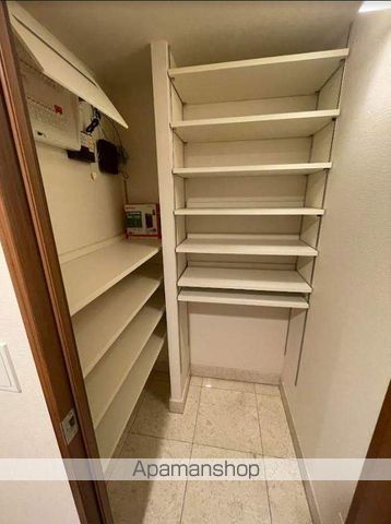 ザ・パークハウス百道2号棟の内装写真