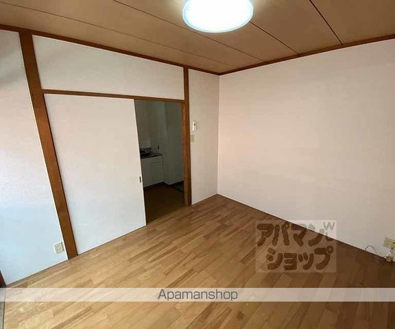 ドエル綾小路の内装写真
