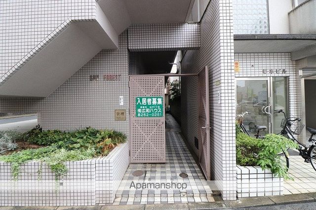 サンフォレストの玄関写真