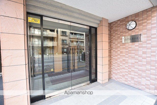 ラプラス裏参道の玄関写真