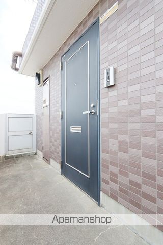 メゾン南昭和の玄関写真