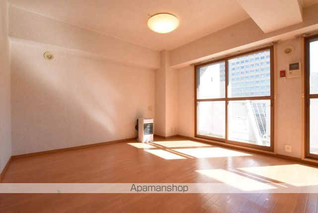 リベルティ大通の内装写真