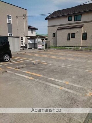 アルドール[1R/36.28m2]の駐車場