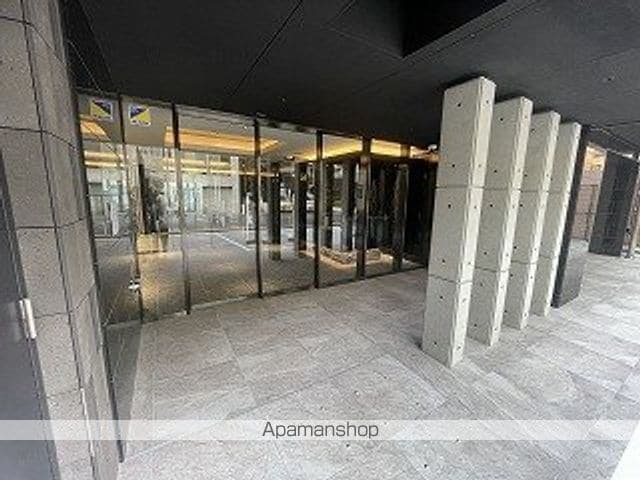 メイクス京橋川の玄関写真