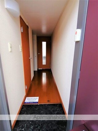 レオパレス敬愛[1K/20.28m2]の玄関