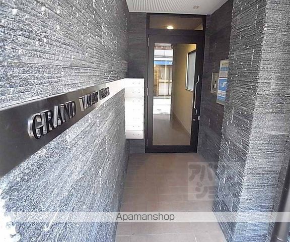 GRAND VALUE 四条烏丸の外観写真