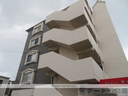 アビターレ松山[1R/32.32m2]の外観2