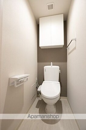 グロリアコート市川[1K/31.68m2]のトイレ