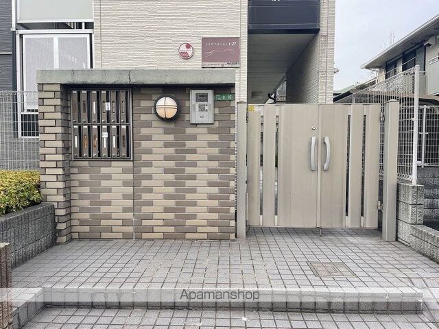 レオパレスダックス[1K/19.87m2]のエントランス