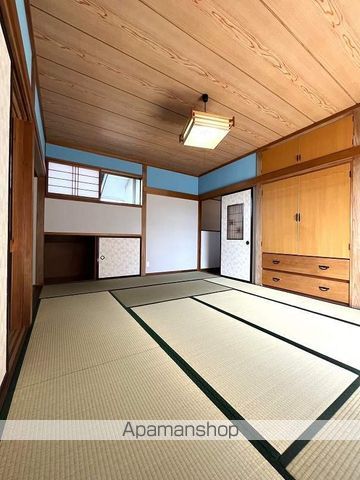 福島市 2階建 築35年の内装写真