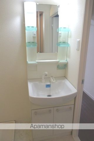 ファミール八代の内装写真