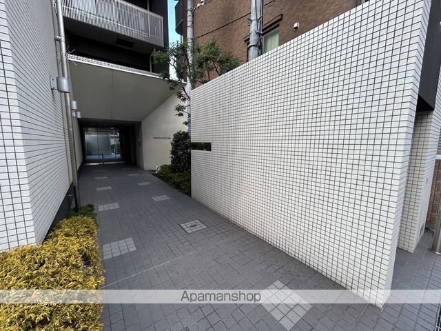 PRESTANCE香里の玄関写真
