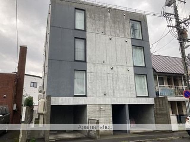 ラフレーズ学園前の外観写真