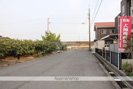 ベルローズＢ[2LDK/67.05m2]の周辺1