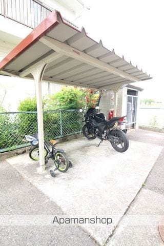 シティハイツカサミアII棟の外観写真