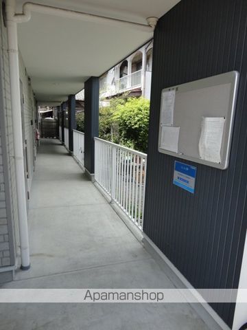 メディオ エスの玄関写真