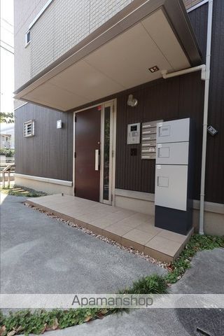サンフレスカの玄関写真