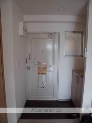 第１野村ビル[2K/34.2m2]の玄関