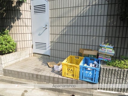 東京都世田谷区松原２丁目[1K/28.69m2]の共用部3