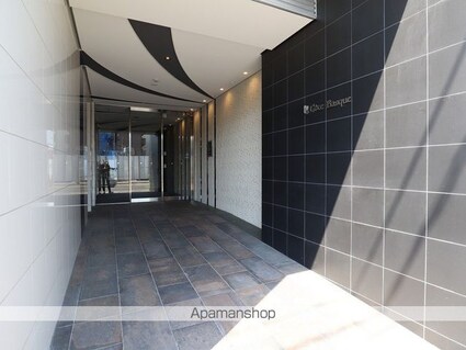 コートバスク[1K/27m2]のエントランス2