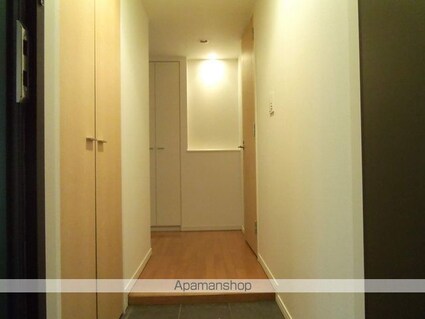 レジディア水道橋[1K/34.39m2]の玄関