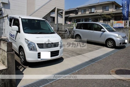 ハイライフＳＡＮＹＯ[1K/23.18m2]の駐車場2