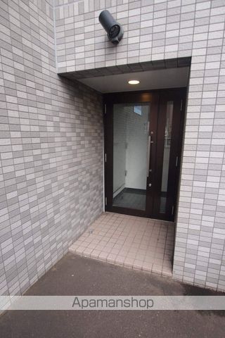 ミレニイの玄関写真