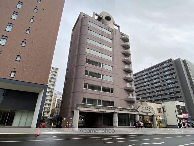 ビッグバーンズマンションN11の外観写真