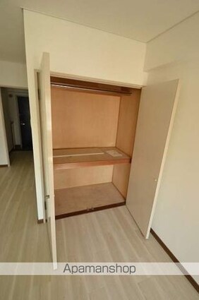 広島県広島市中区西十日市町[1R/26.98m2]の収納