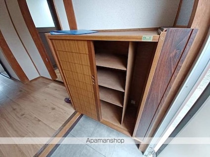 長野県松本市大字里山辺[2K/39.6m2]の内装