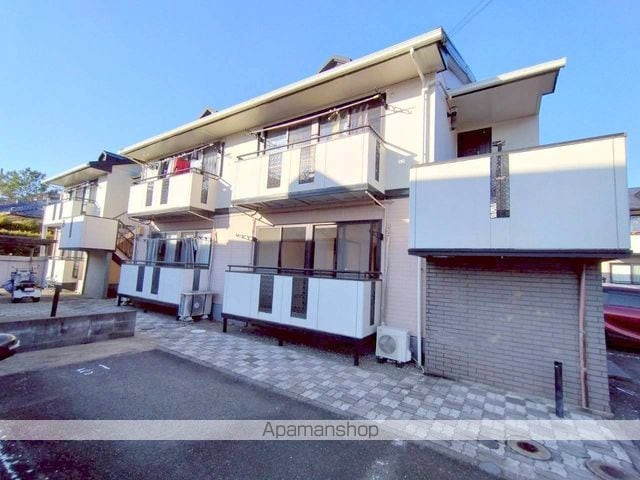 池田ファミリーゼーション B棟の玄関写真