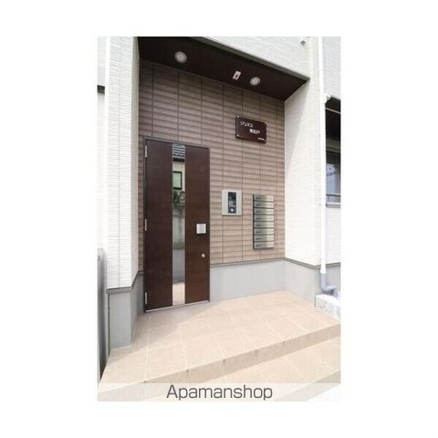ジュネス東松戸の玄関写真