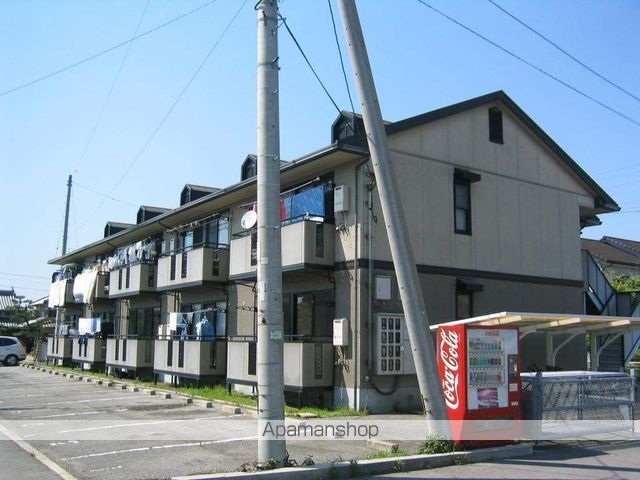 メゾンルミエールの外観写真