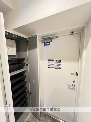 レジディア新宿イースト[1DK/23.79m2]の玄関