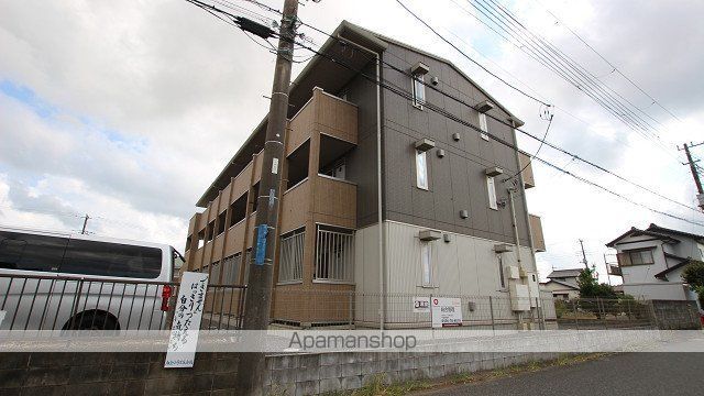 ロイヤルプラザの外観写真