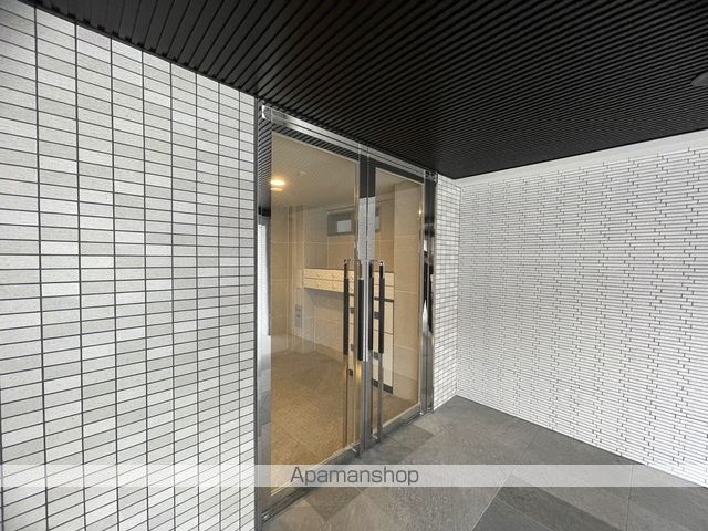 インプレイス・マスミの玄関写真