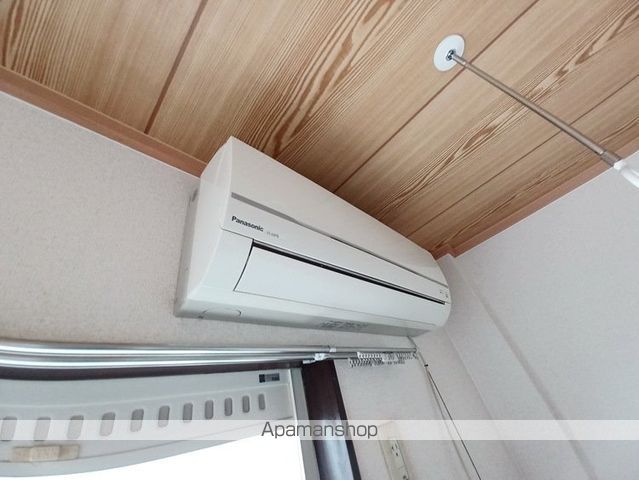 サープラスちくまのの内装写真