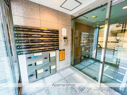 シャルマンコーポ湊町[1R/31.7m2]のロビー1