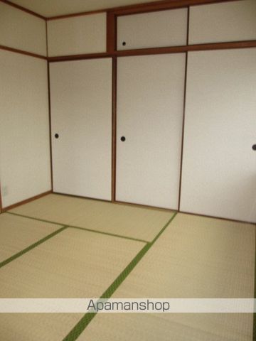 オーロラハイツ荒田の内装写真