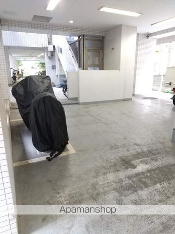 【中野区本町のマンションの写真】