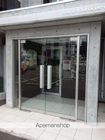 ノーチェ円山の玄関写真