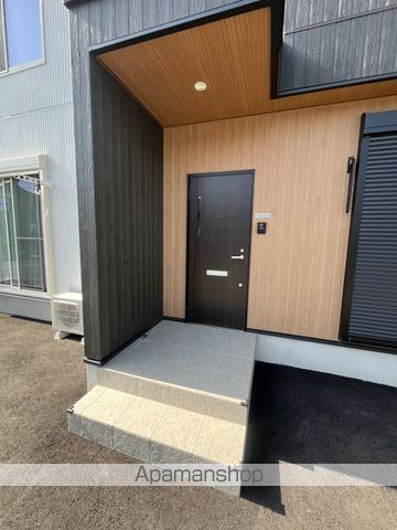 愛知高速東部丘陵線 長久手古戦場駅 徒歩11分 2階建 新築の玄関写真