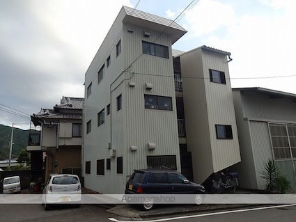 コーポゆり[1DK/21m2]の駐車場