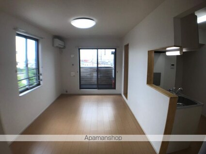 メルシーガーデン坂本[1LDK/52.99m2]のリビング・居間