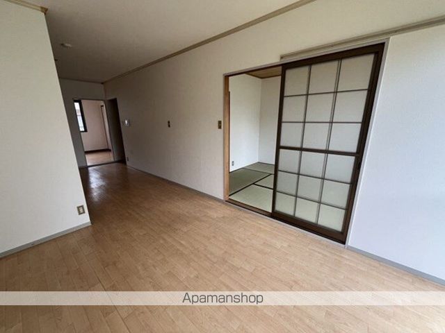 ルミエール22 C棟の内装写真