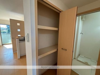 ラ　ベレッツア[1LDK/36.54m2]の収納