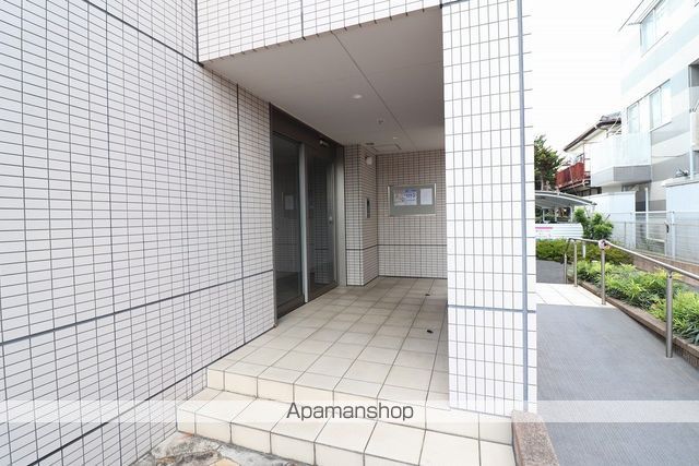 リヴィエーイルの玄関写真